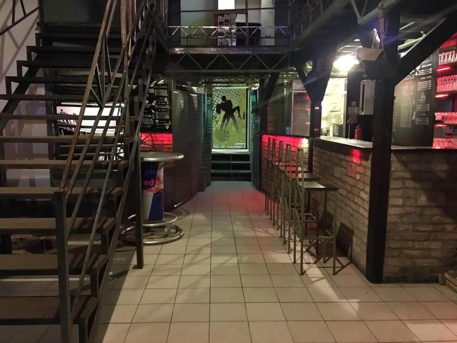 The Bachelor Bar - Bunker | Private Club Villa Budapest Exteriör bild